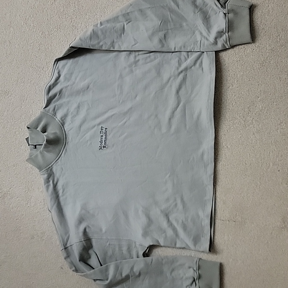 NWT - MOTEL Cropped Sweatshirt
